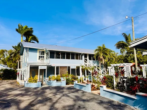 2637 2nd St #B1, Fort Myers, FL 33916