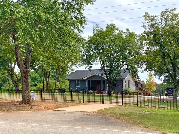 1313 Agnew Rd, Starr, SC 29684