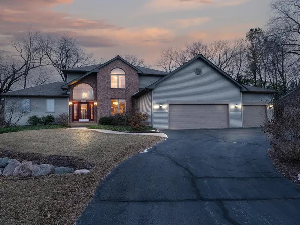 5335 Pepper Dr, Rockford, IL 61114