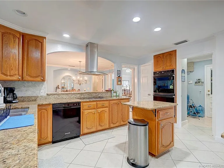 1446 Wyn Cove Dr — Photo 22