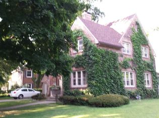 39 Marshall Pl, Janesville, WI 53545