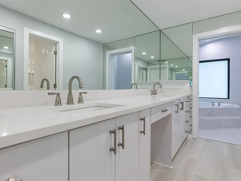 13401 SW 83rd Ave — Photo 43
