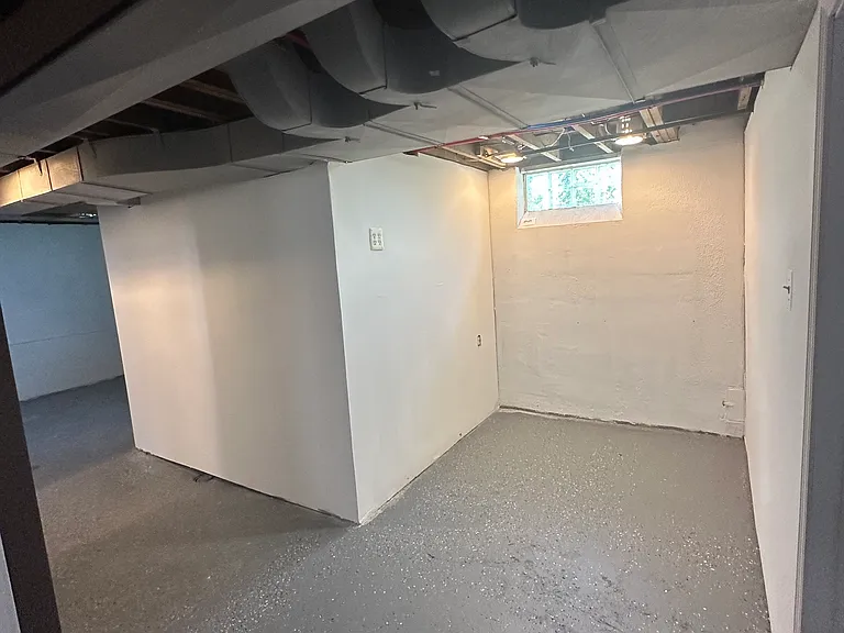 8218 Prest St — Photo 11