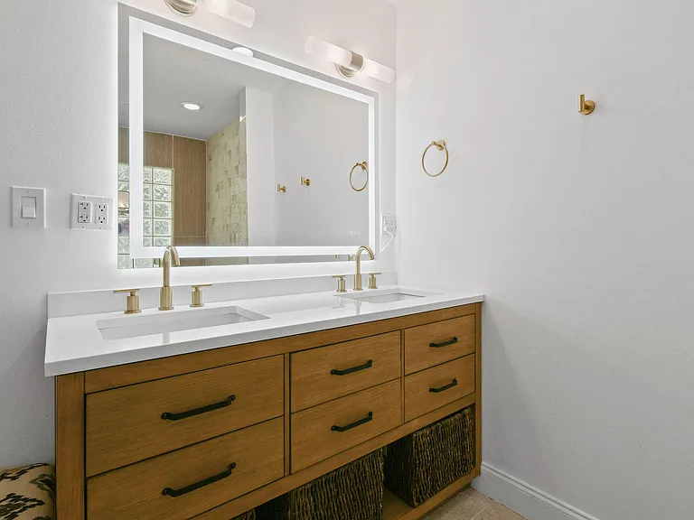 8110 W Lake Dr — Photo 37