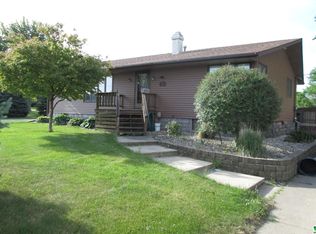 528 16th St, Sheldon, IA 51201