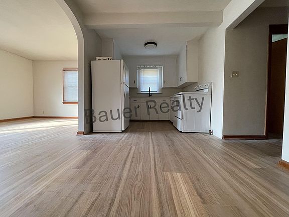 5th image of 602-604 Parkside Dr #602