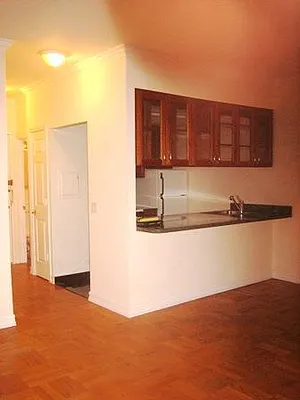 Rented by R New York | media 41