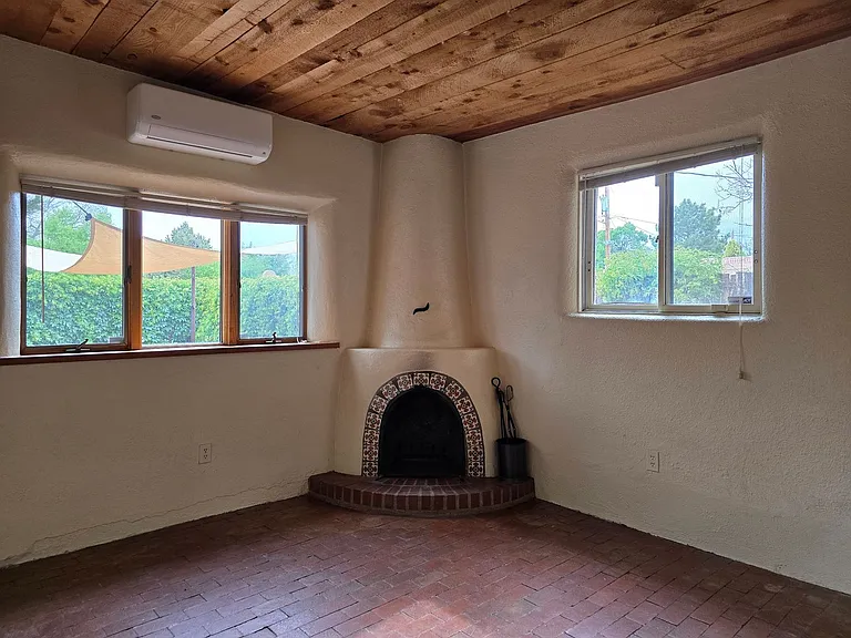 617 Don Felix St #A — Photo 5