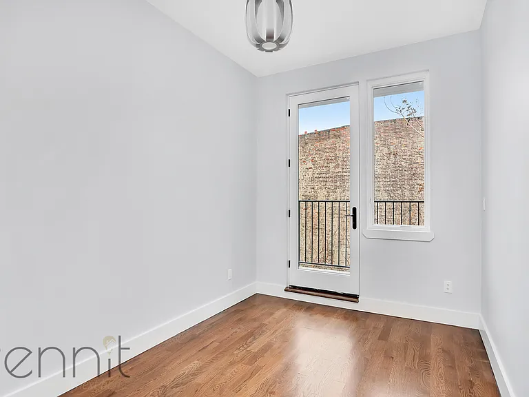 311 Wilson Ave #3R — Photo 4