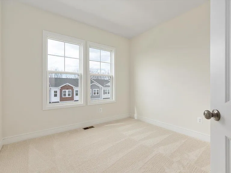 123 Choke Cherry Ct — Photo 24