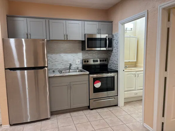 14931 69th Dr N, Palm Beach Gardens, FL 33418