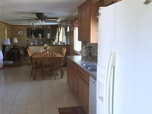 3rd image of 200 Hillside Ave