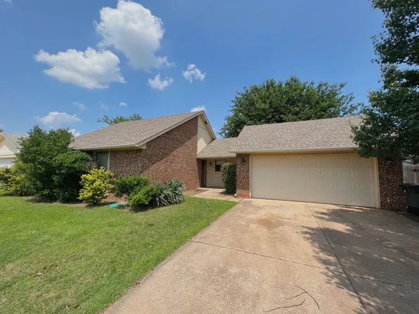 112 N Grand Fork Dr, Edmond, OK 73003