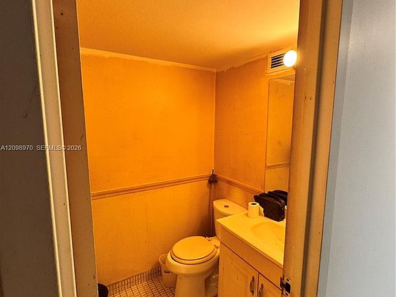 5th image of 701 Three Islands Blvd APT 103