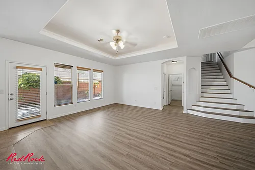 3304 W Palomar Photo 1