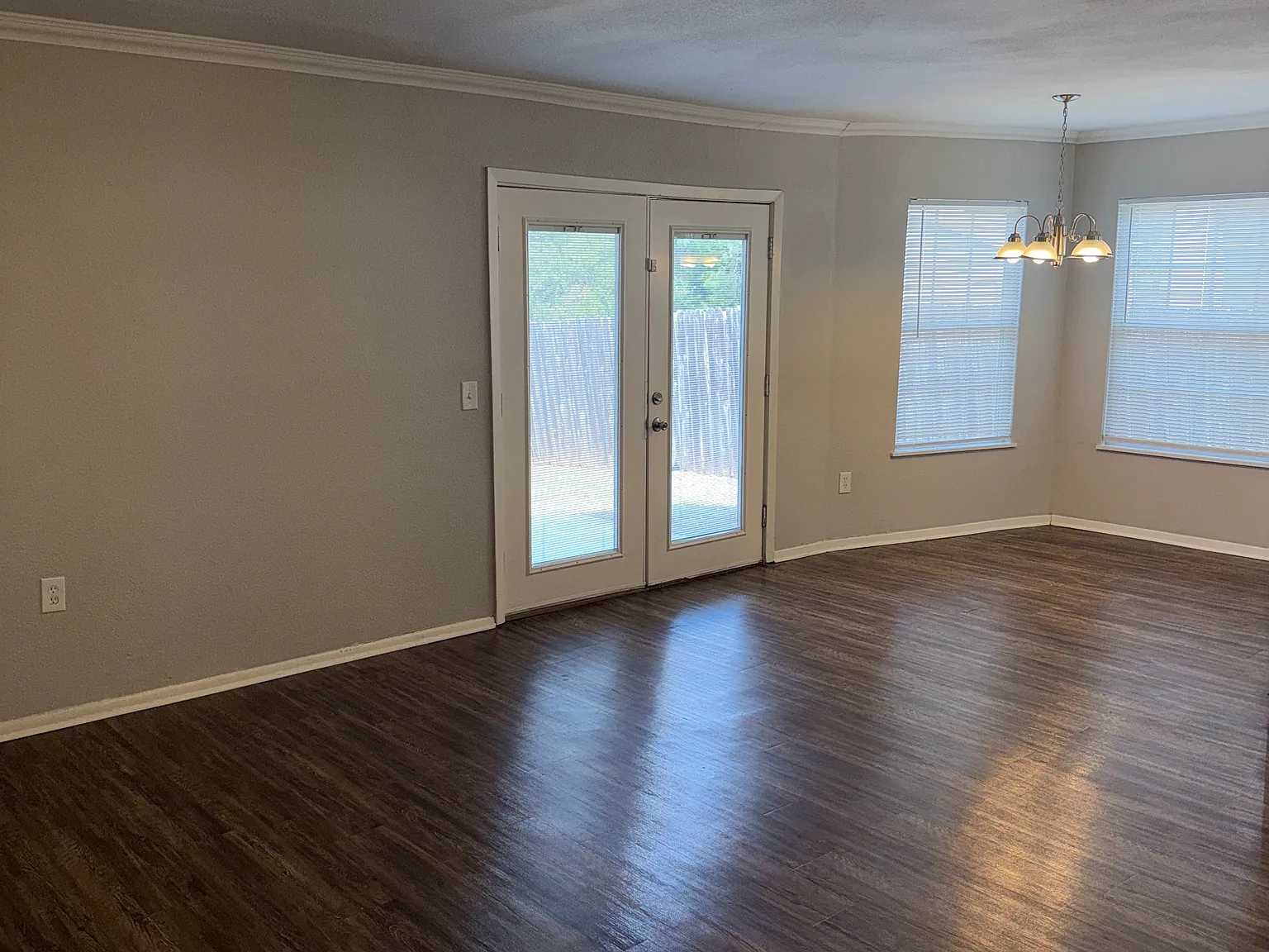 5635 Fountainwood San Antonio TX 78233 — Photo 4