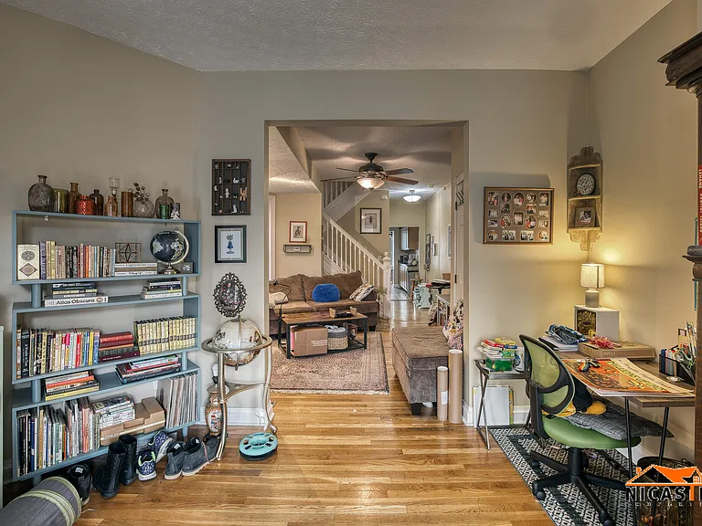 245 Collins Ave — Photo 8