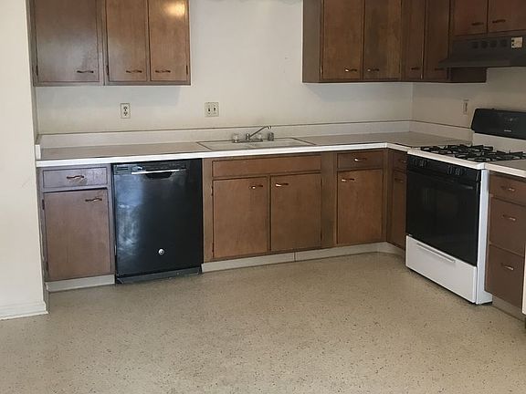 2nd image of 4131 Eastridge Dr APT 12