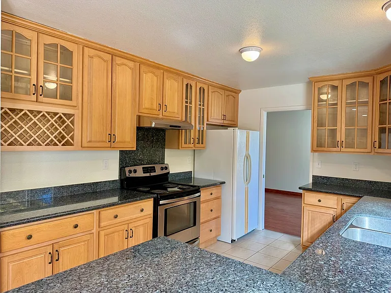 5007 Anaheim Loop — Photo 7