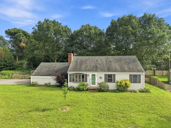 21 Captain Small Road, South Yarmouth, MA 02664