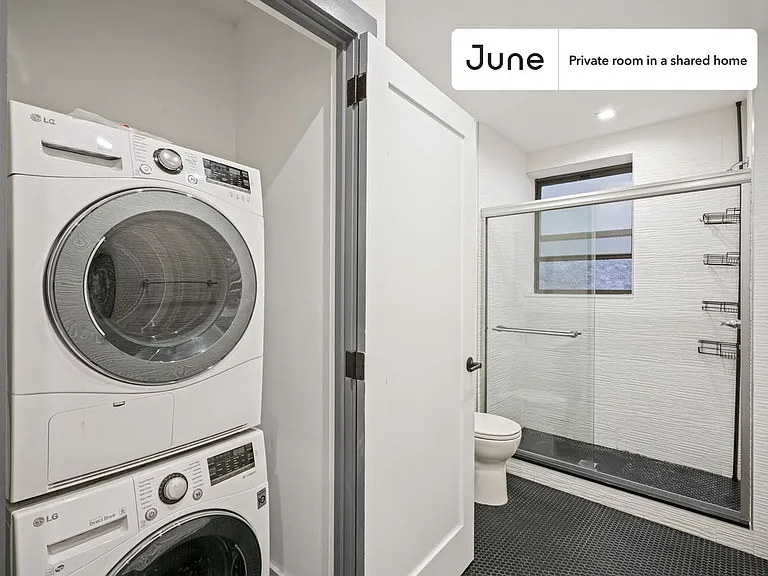 301 Saint Nicholas Ave #C — Photo 13