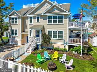 17 E Delaware Ave, Brant Beach, NJ