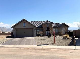 955 Datura Dr, Alamogordo, NM 88310
