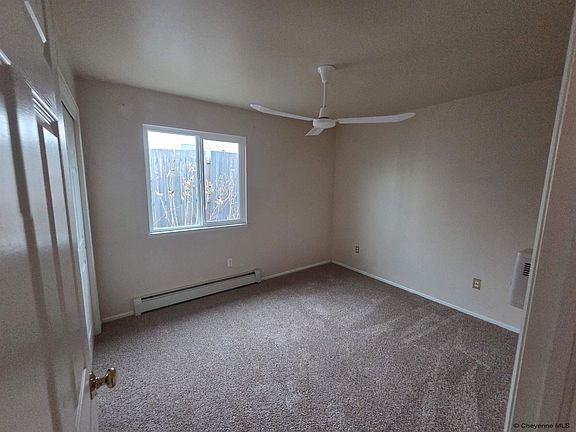 4th image of 5925 Townsend Pl