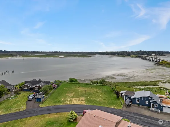 16 Whalebone Way, Aberdeen, WA 98520