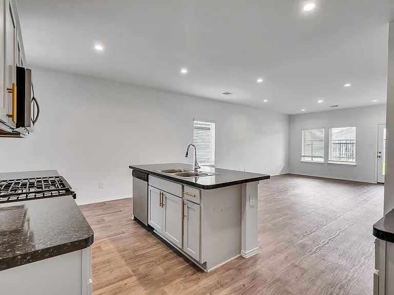 5431 Tuscany Hills Ln — Photo 6