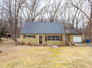 16 Myrtle Rd, East Hampton, CT 06424