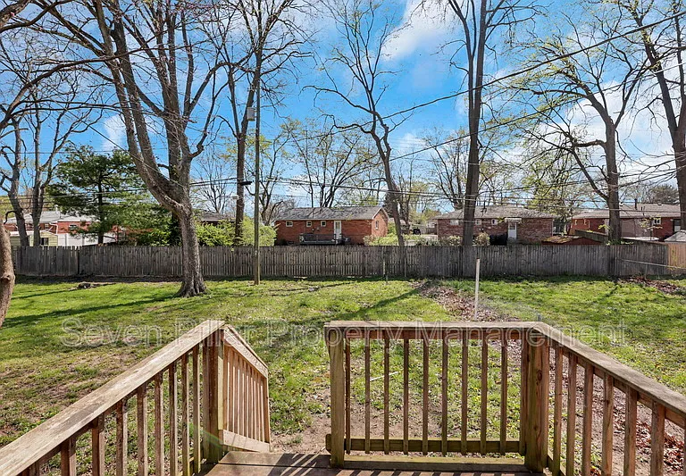 406 Beechtree Rd — Photo 24