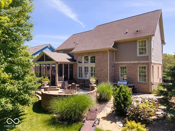 9661 Wading Crane Ave, McCordsville, IN 46055