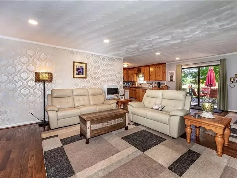 2347 Morgan Rd — Photo 14