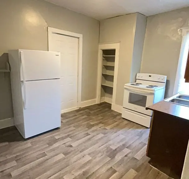 626-628 W Main St — Photo 13