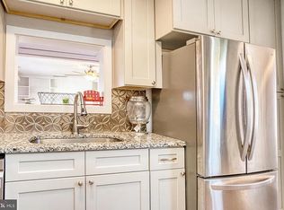 50 Beach Rd, Coltons Pt, MD 20626