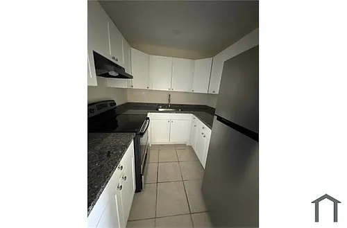 201 NW 32nd Ct Photo 1