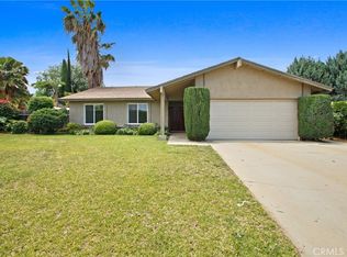 1763 Bluebird Ln, Corona, CA 92882