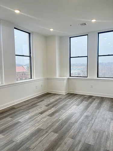 6800 Market Residential Photo 1