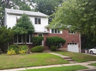 110 Beacon St, Dumont, NJ 07628