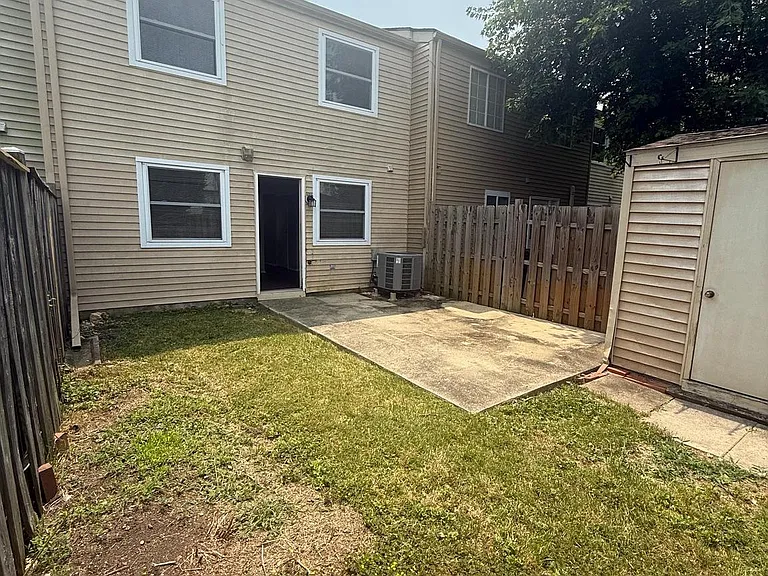 5752 Charstone Ct — Photo 28