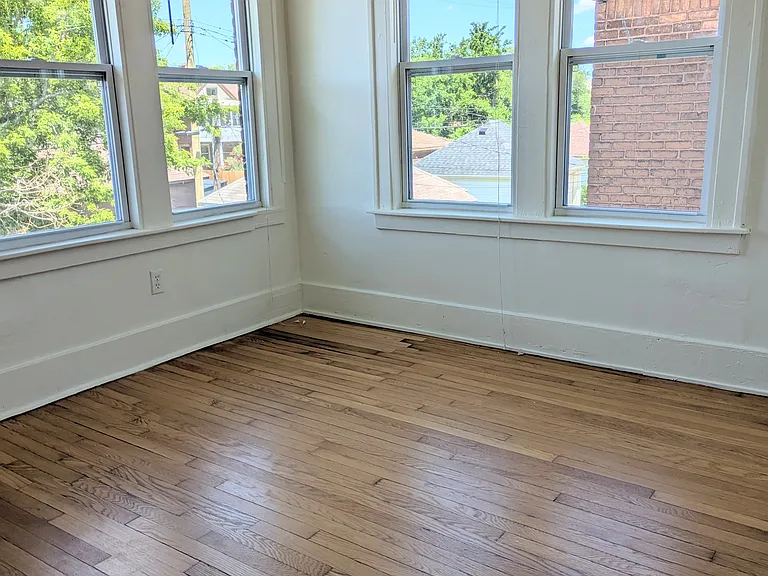 3258 Calvert St — Photo 9