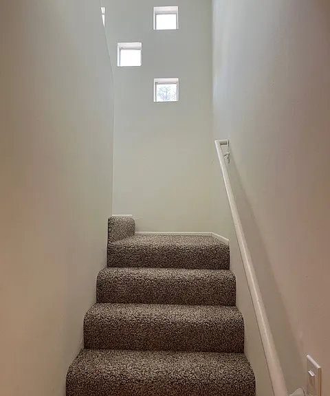 Valley Village So. Apartments — Photo 17
