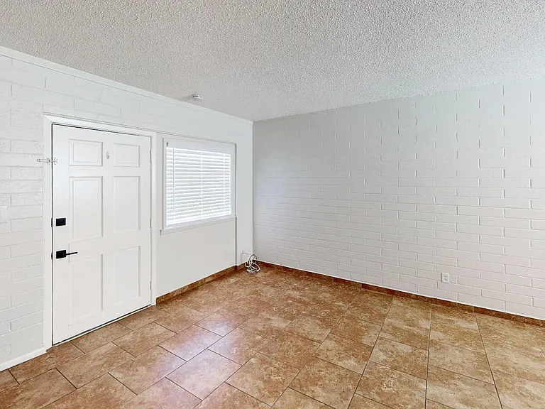 1712-1724 E Ocotillo Rd — Photo 88