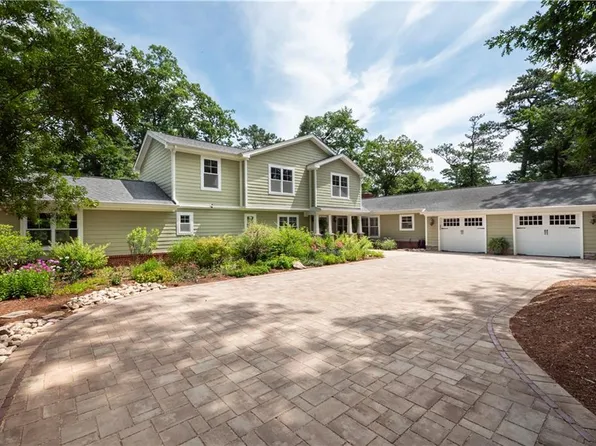 4344 Wishart Rd, Virginia Beach, VA 23455