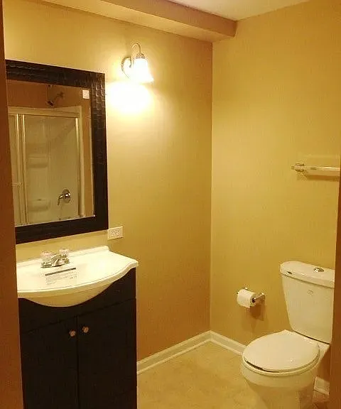 10S447 Carrington Cir — Photo 4