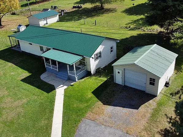 3301 N Fork Loop, Green Bank, WV 24944