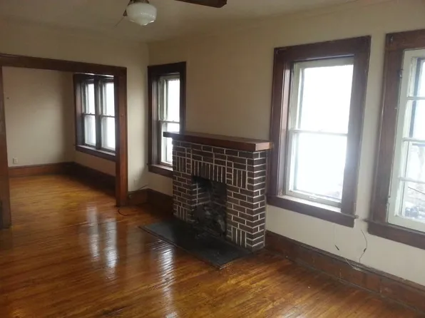 238 Rhodes Ave APT 3, Akron, OH 44302