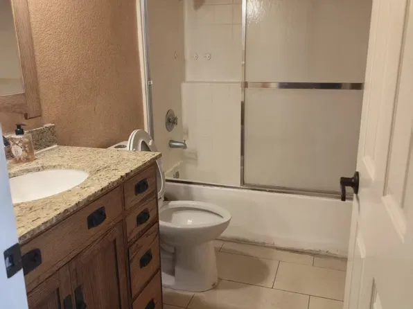 5006 Isle Royal Ct, Oceanside, CA 92057