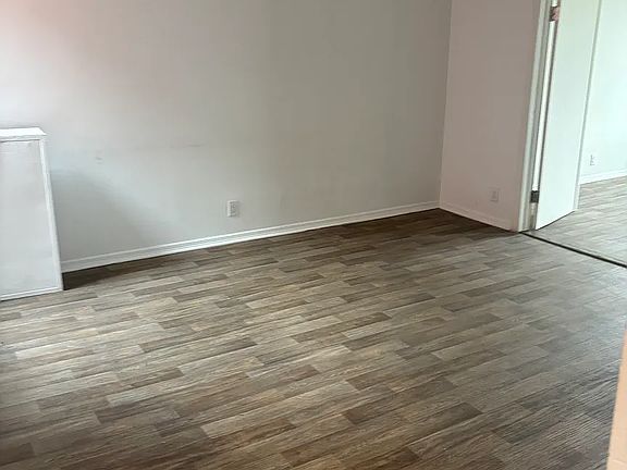 5th image of 36-10 Ditmars Blvd #3